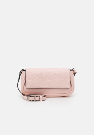 Calvin Klein Jeans SLEEK FLAP - Sac bandoulière - pink blush