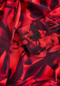 Next REGULAR FIT - Bluse - red bow print
