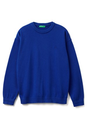 - Sweter