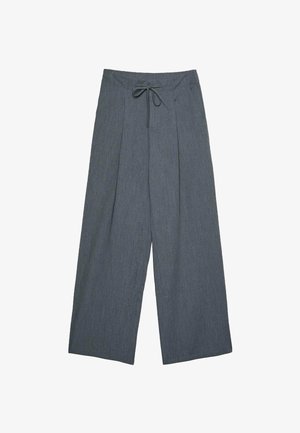 Hlače širokih nogavic iz temnosivega teksturiranega blaga, z vrvico za nastavljanje v pasu in sprednjimi gubi.