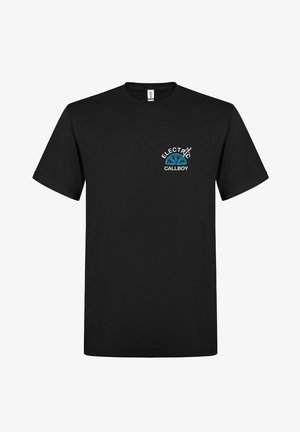 Černé bavlněné tričko s předním designem, na kterém jsou slova "ELECTRIC CALLBOY" v jasných barvách a grafický prvek nad textem.