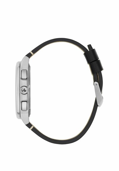 Sudraba pulkstenis ar taisnstūra formu, melnu gumijas siksniņu, divām sudraba pogām un teksturētu sudraba akcentu sānos.