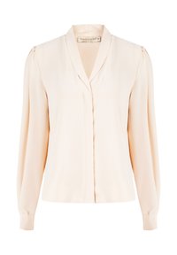 Blush-farbenes, langärmliges Blusenshirt mit V-Ausschnitt, weicher Textur, plissierten Schultern und einer Knopfleiste, aus leichtem Seidenstoff gefertigt.