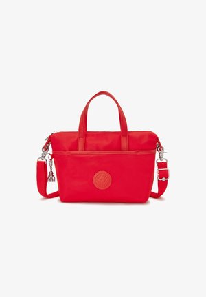Rote Nylon-Handtasche mit zwei oberen Griffen, abnehmbarem Schulterriemen und geprägt Logo-Patch. Glatte Textur mit Reißverschluss und Fronttasche.