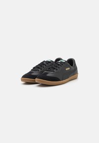 Puma Botines de fútbol sala - black