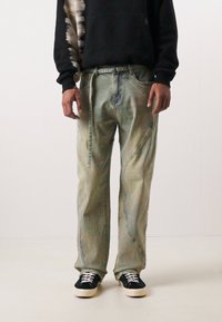 Don't Waste Culture MACAU UNISEX - Traperice opuštenog kroja - acid pale