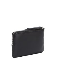 Czarny portfel ze skóry o gładkiej fakturze, prostokątnym kształcie oraz srebrnym zamkiem błyskawicznym wzdłuż górnej krawędzi do zamykania.