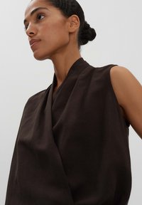 Thumbnail Image 4