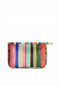 Bunte Kosmetiktasche mit vertikalen Streifen in Pink, Grün, Blau, Gelb und Braun. Hergestellt aus Stoff mit glatter Textur und Reißverschluss.