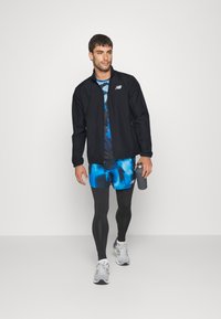 New Balance ACCELERATE  - Laufjacke - black