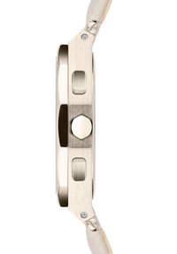 Roestvrijstalen horloge met een zilveren afwerking, ronde kast, getextureerde accenten en een lichtgekleurde leren band. Zijaanzicht.