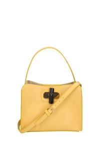 Borsa a tracolla gialla in pelle con una forma strutturata, caratterizzata da una chiusura nera, manico superiore e tracolla regolabile. Texture liscia.