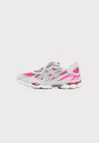 Valimata, pink glo/concrete