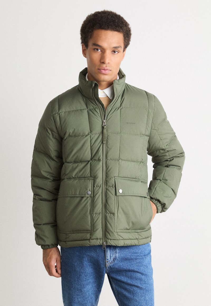 GANT JACKET - Bunda z prachového peří - dark earthy green