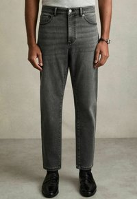 Reiss Jeans Tapered Fit - washed black