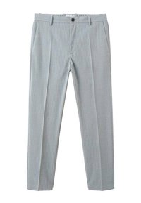 Pantalones gris claro confeccionados en una tela suave con rayas verticales, de corte regular, con dos bolsillos laterales y cierre de botón.