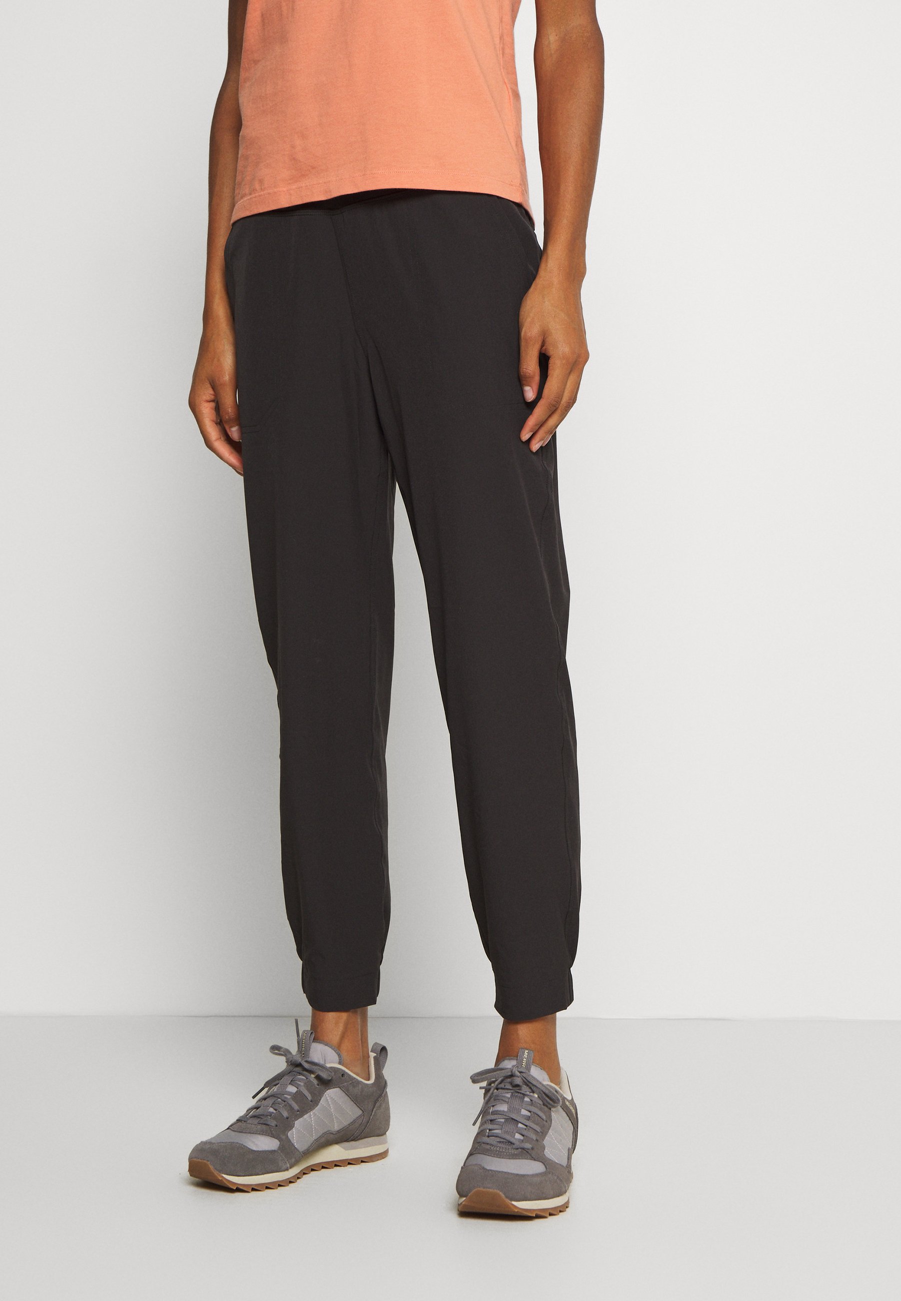 patagonia light & lined studio pants