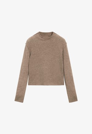 Brązowy krótki sweter z długim rękawem i okrągłym dekoltem, wyłożony na płasko na białym tle.