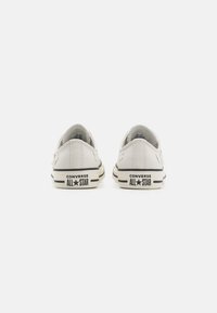 Converse CHUCK TAYLOR ALL STAR - Trainers - egret/purse silver
