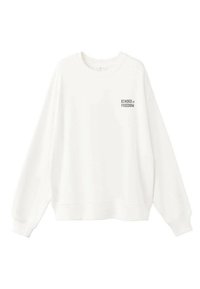 Hanorac alb cu croială lejeră, decolteu rotund și mâneci lungi. Prezintă text negru „ECHOES of FREEDOM” imprimat pe partea din față.