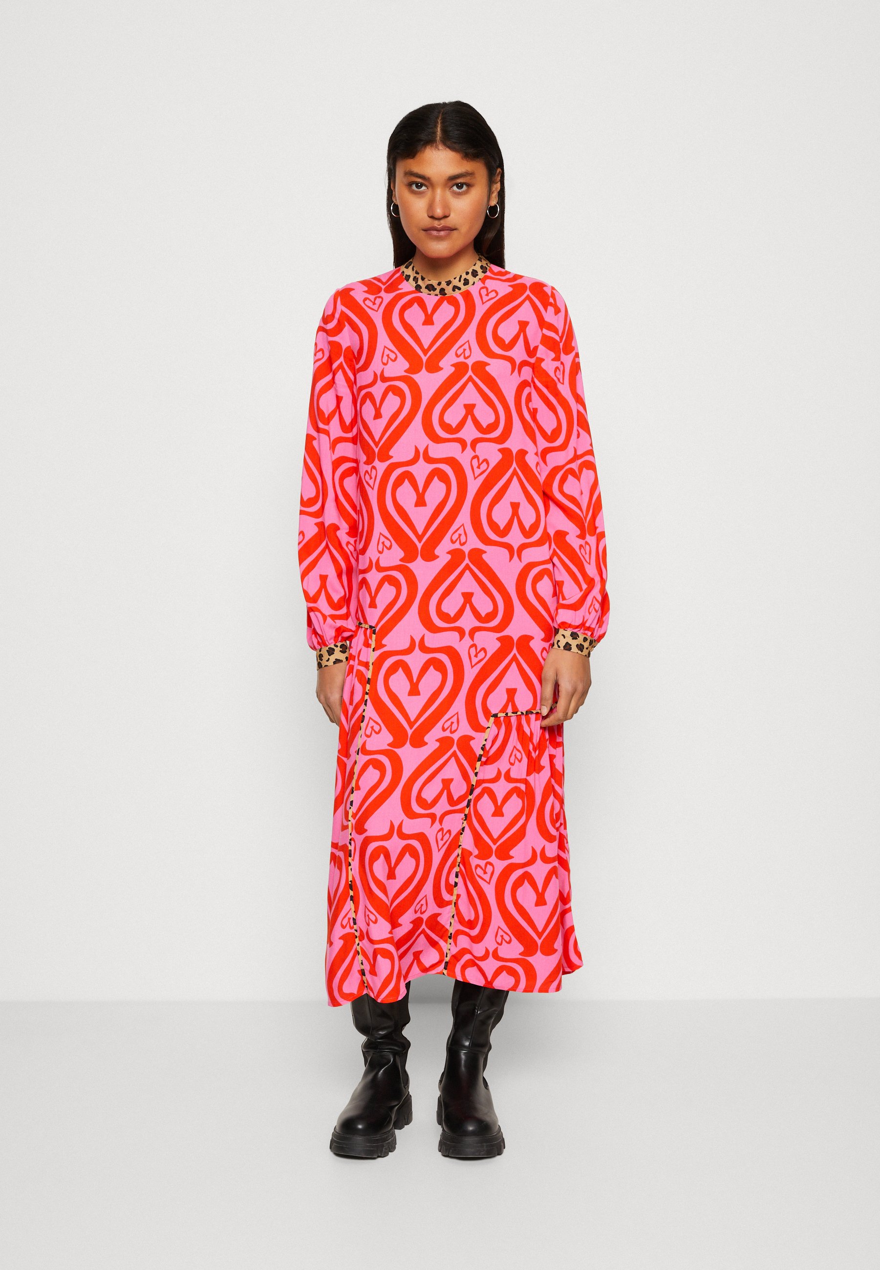 totally wild midi dress pink