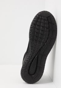 Pier One Sneakers - black