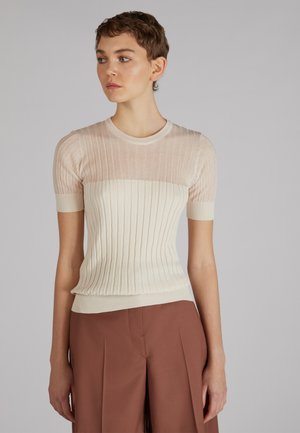 - T-shirt basic