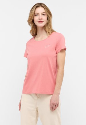 Rosa Baumwoll-T-Shirt mit rundem Ausschnitt und kurzen Ärmeln, mit einem kleinen weißen Cocktailglas-Graphic auf der linken Brustseite.