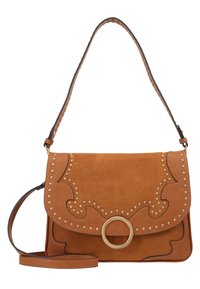 Hnědá semišová kabelka s dekorativním cvočkovým vzorem, zlatým kulatým kovovým detailem a odnímatelným popruhem pro všestranné nošení.