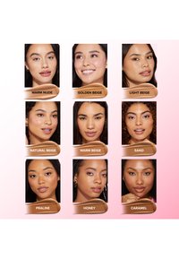 Neun Porträtbilder verschiedener Hauttöne, beschriftet mit: Warmes Nude, Goldenes Beige, Helles Beige, Natürliches Beige, Warmes Beige, Sand, Praline, Honig, Karamell.