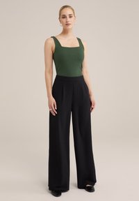 WE Fashion Top - green