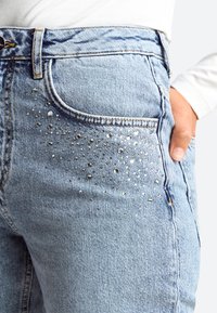 Rich & Royal CROPPED - Tiesaus kirpimo džinsai - denim blue