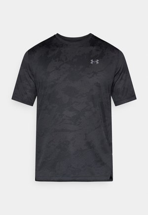 Maglietta sportiva a maniche corte nera con una finitura testurizzata semi-opaca che presenta un motivo mimetico discreto e un piccolo logo grigio sul petto.