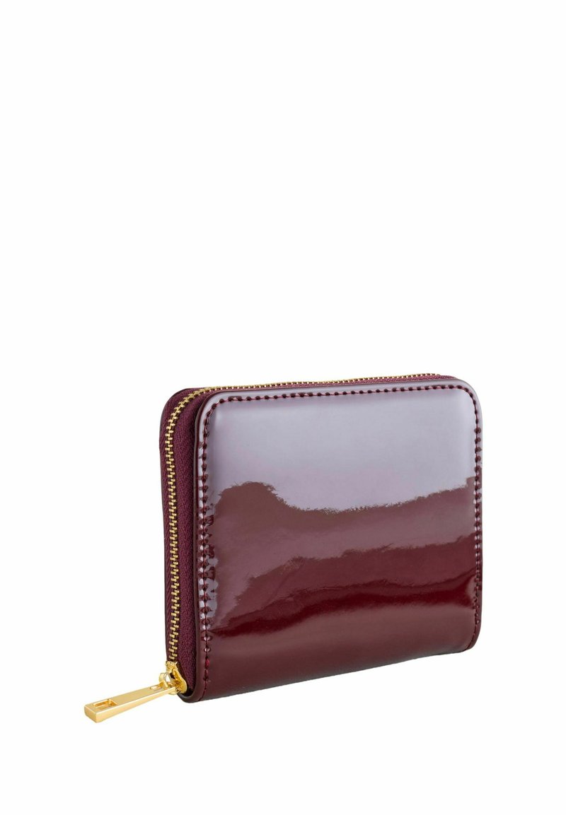 Portafoglio in pelle verniciata bordeaux con una superficie liscia, zip dorata e forma rettangolare. Presenta un compartimento con zip per una conservazione sicura.