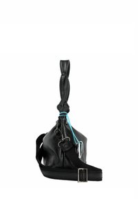 Borsa in pelle nera con una forma unica, superficie texture, tracolla regolabile e accenti blu a contrasto sulla cerniera e sull'hardware.