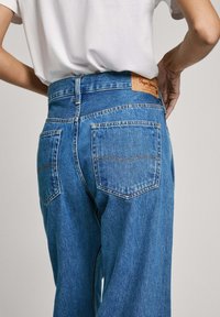 Pepe Jeans REVERSE LW - Jeans a sigaretta - oz blue rigid denim
