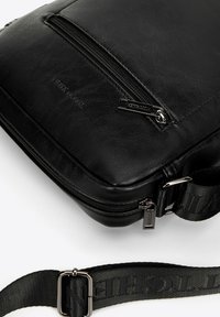 WITTCHEN Borsa a tracolla - black