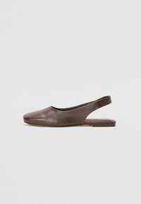 Unselected, chocolate