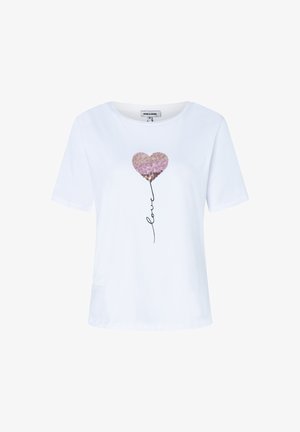 Weißes Baumwoll-T-Shirt mit einem Pailletten-Herzballon-Design in rosa und goldenen Tönen, mit dem Wort "Liebe" darunter geschrieben.