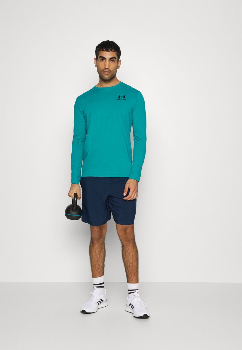 Under Armour LEFT CHEST - Camisola de manga comprida - green/black