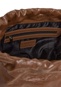 Pepe Jeans GISELLE - Håndtasker - chocolate brown
