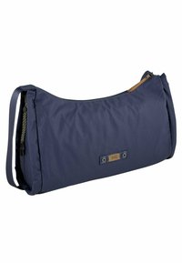 Marineblå stof skuldertaske med en buet form, lynlås lukning, læderdetaljer og en justerbar rem. Tekstureret overflade.