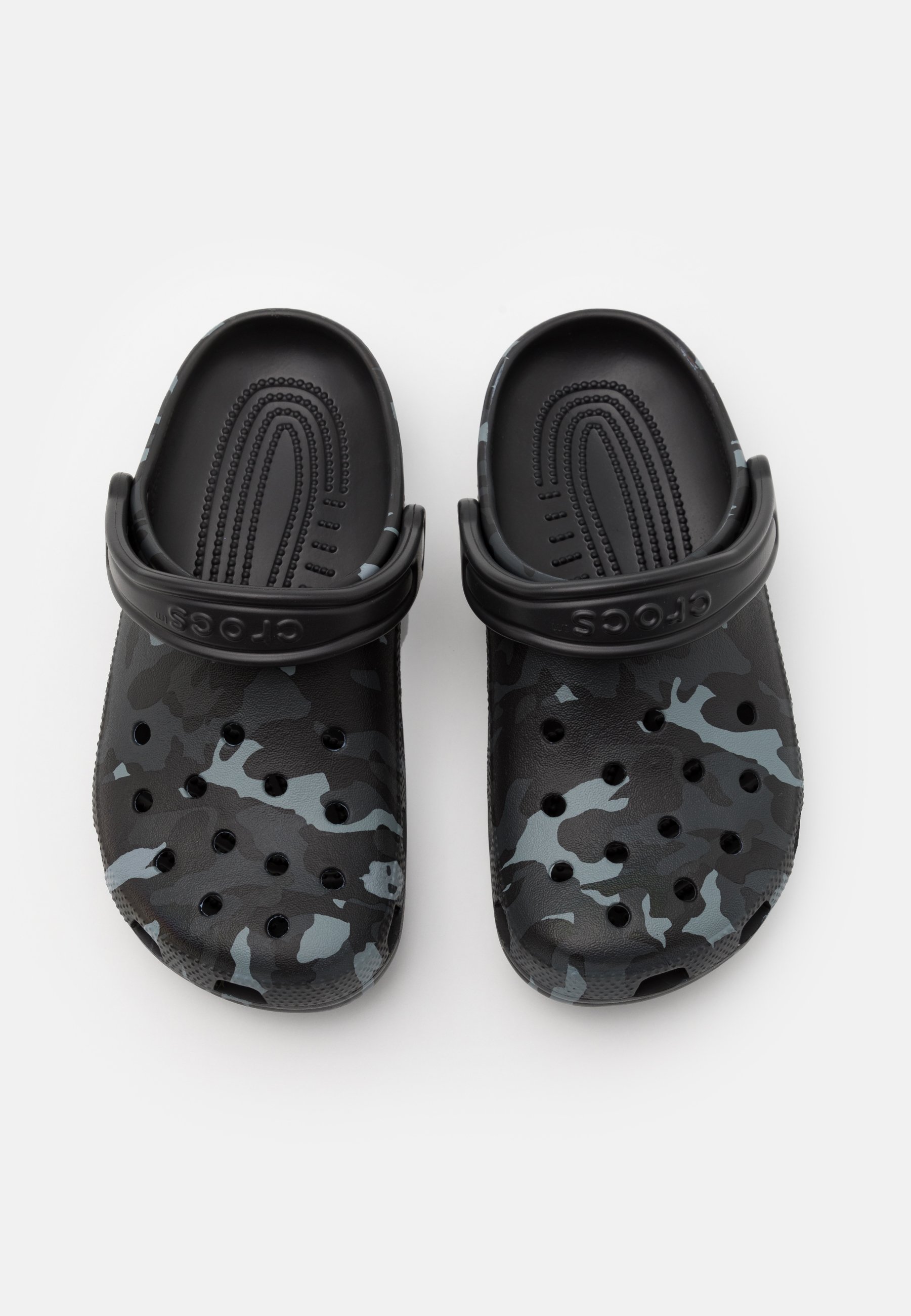 seasonal graphic crocs