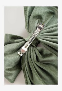 Unausgewählt, green velvet