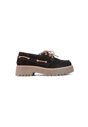 - Buty żeglarskie