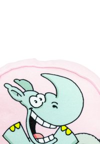 Cuscino tondo rosa in pile con un cartone animato di un rinoceronte verde con un grande sorriso, occhi prominenti e accenti gialli sulle spalle.