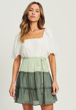 VALENCI  - Vestido informal - green ombre