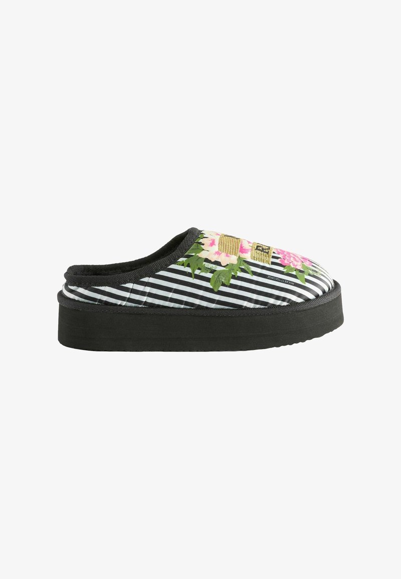 Zwarte instapslipper met een bloem- en streeppatroon, voorzien van een gevoerd zool en textuurstofdetails op de bovenkant.