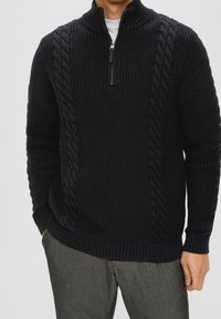 s.Oliver Strickpullover - black