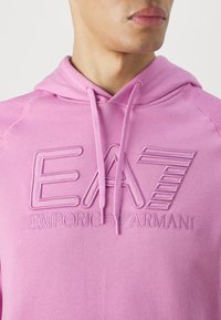 EA7 Emporio Armani UNISEX różowy